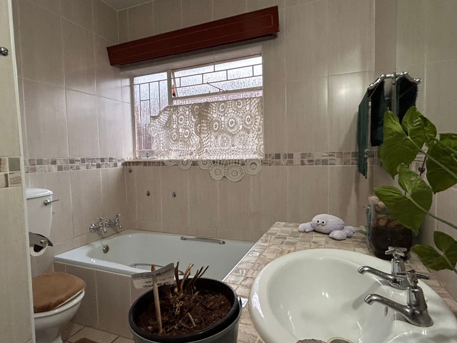 2 Bedroom Property for Sale in Potchefstroom North West